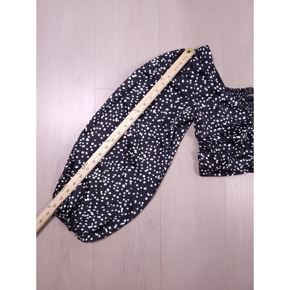 INTHEBEGINNING Los Angeles Puff Sleeve Polka Dot Crop Top – Black/White, Size S - Picture 2 of 12